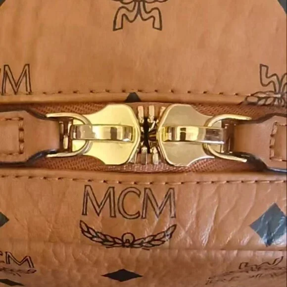 MCM stark visetos backpack - Picture 4 of 8